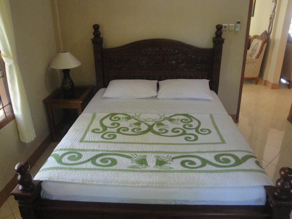 Sari Inn Kuta  Buitenkant foto