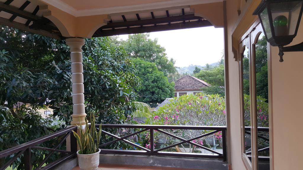 Sari Inn Kuta  Buitenkant foto