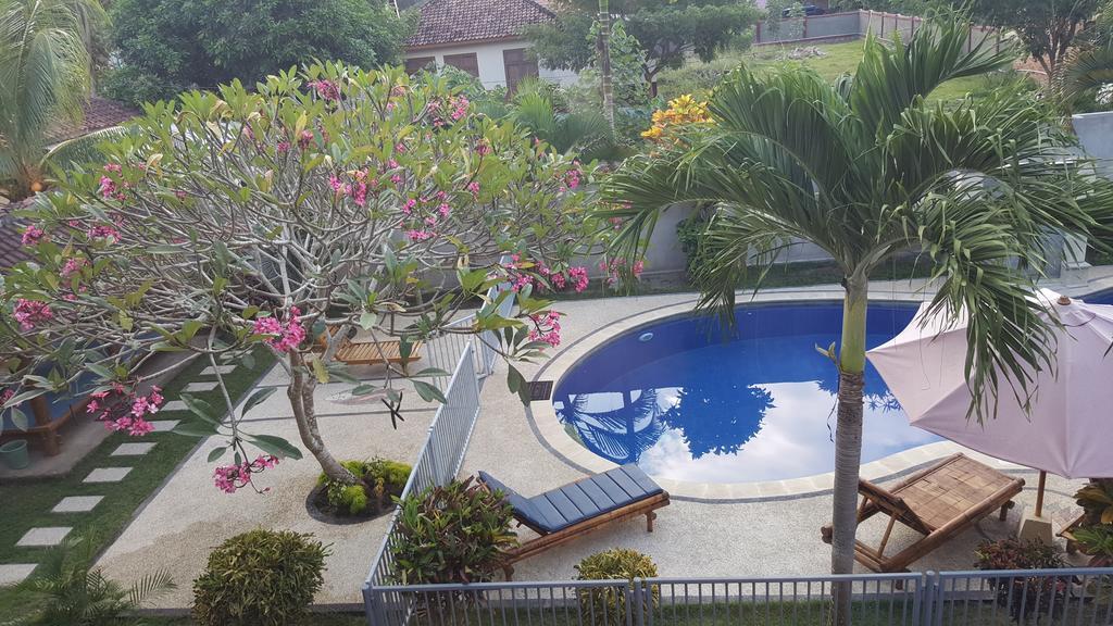 Sari Inn Kuta  Buitenkant foto
