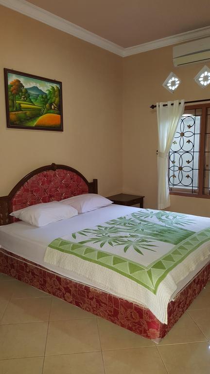 Sari Inn Kuta  Buitenkant foto