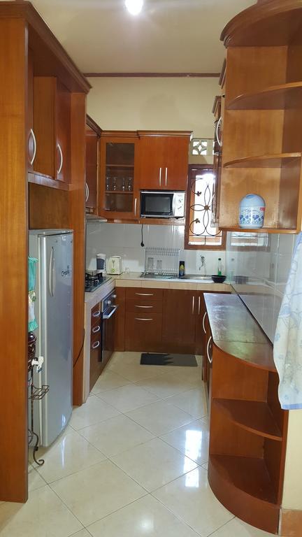 Sari Inn Kuta  Buitenkant foto