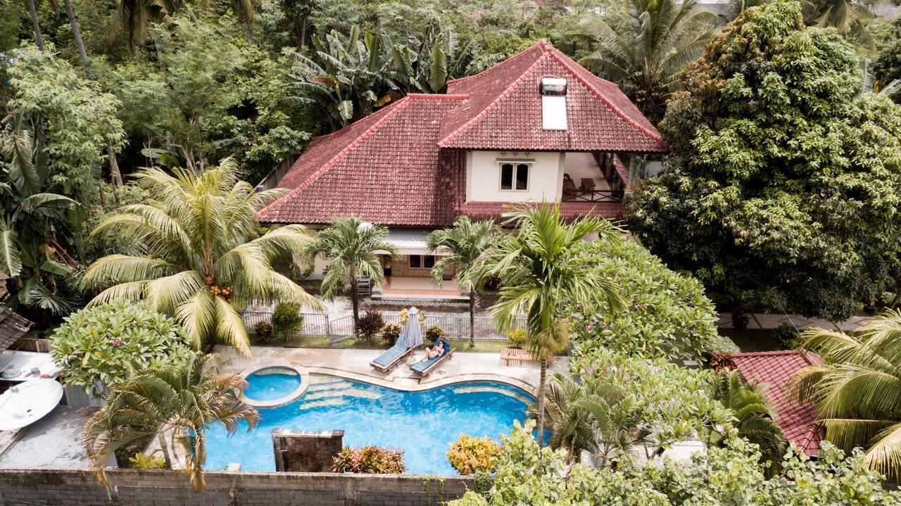 Sari Inn Kuta  Buitenkant foto